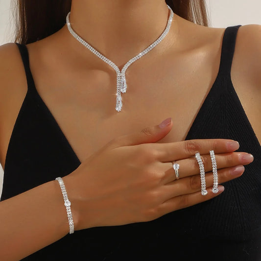Ensemble Bijoux Luxe – Collier & Bracelet Strass